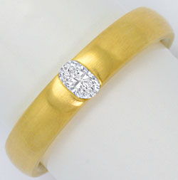 Foto 1 - Ovaler Diamant 0,1ct in massivem Spannring 14K Gelbgold, S4668